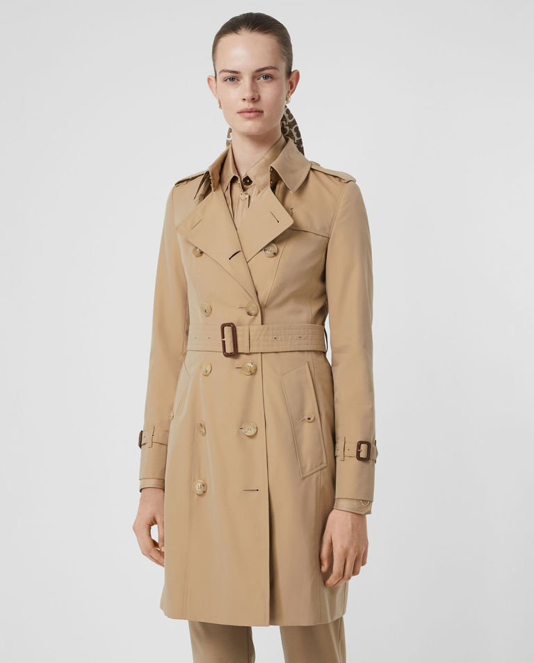 Trencz z paskiem beżowy