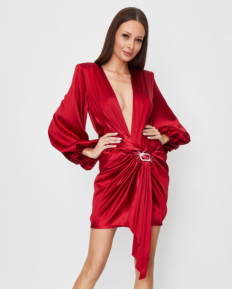 Czerwona sukienka z jedwabiu