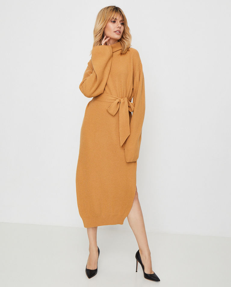 Beżowa sukienka z dzianiny Canaan