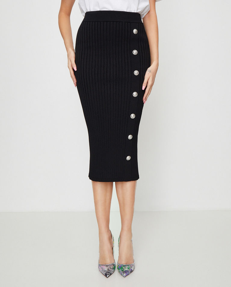 Czarna spódnica z guzikami