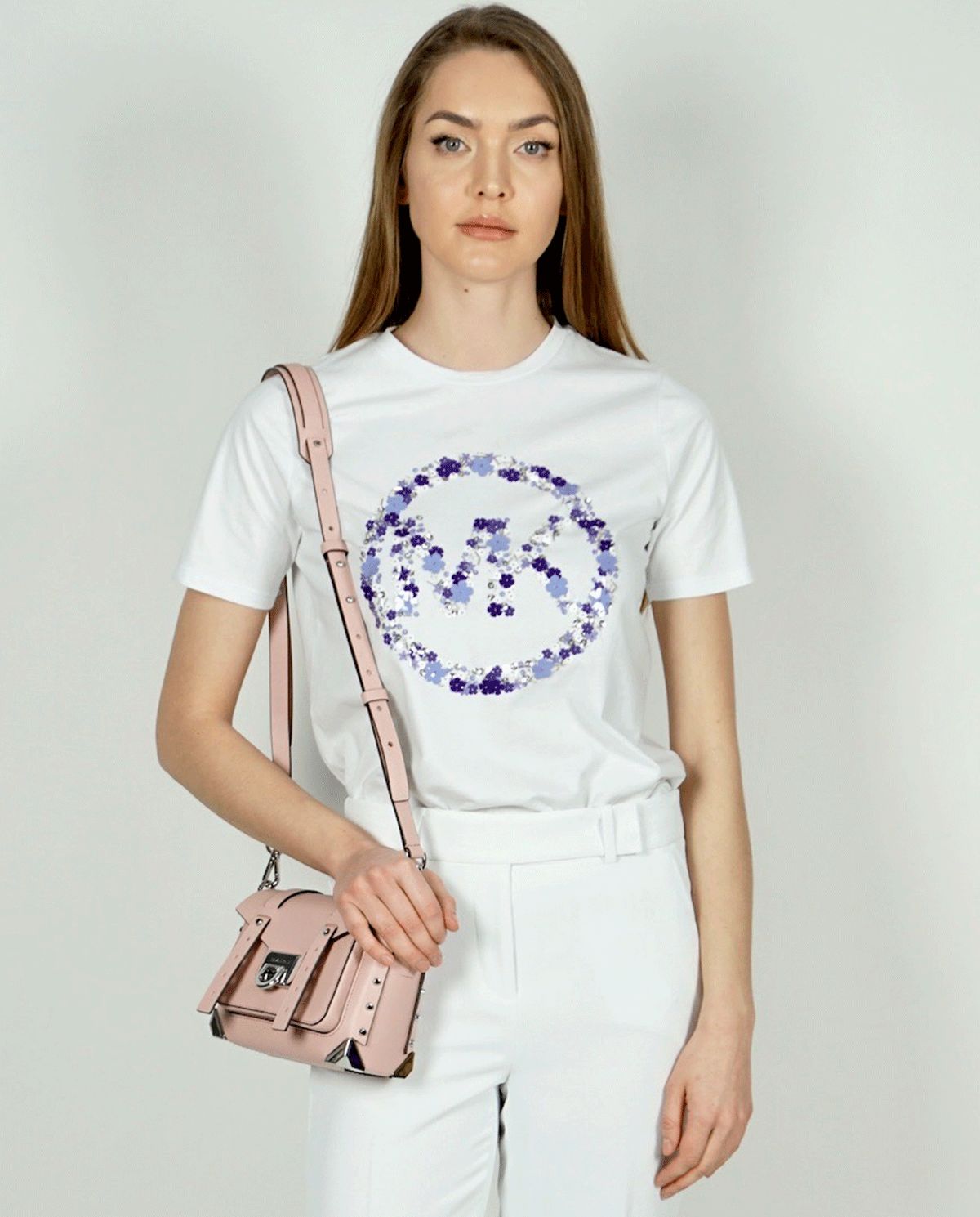 Damski biały t-shirt z cekinami - Cena i opinie - sklep internetowy