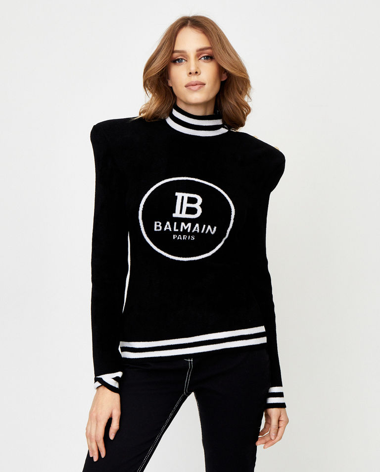 Czarny sweter z logo