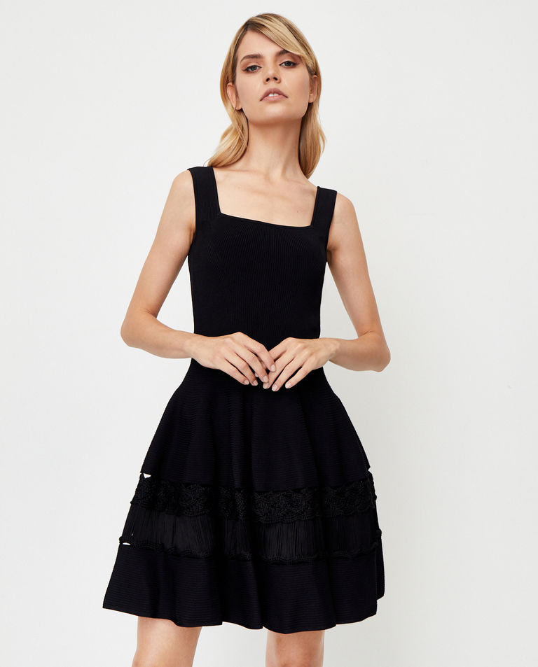 Czarna sukienka mini
