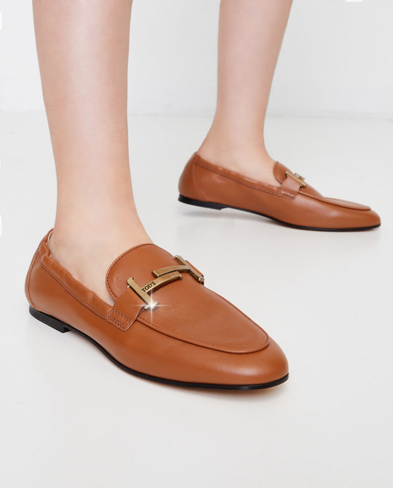 Brązowe loafery z klamrą