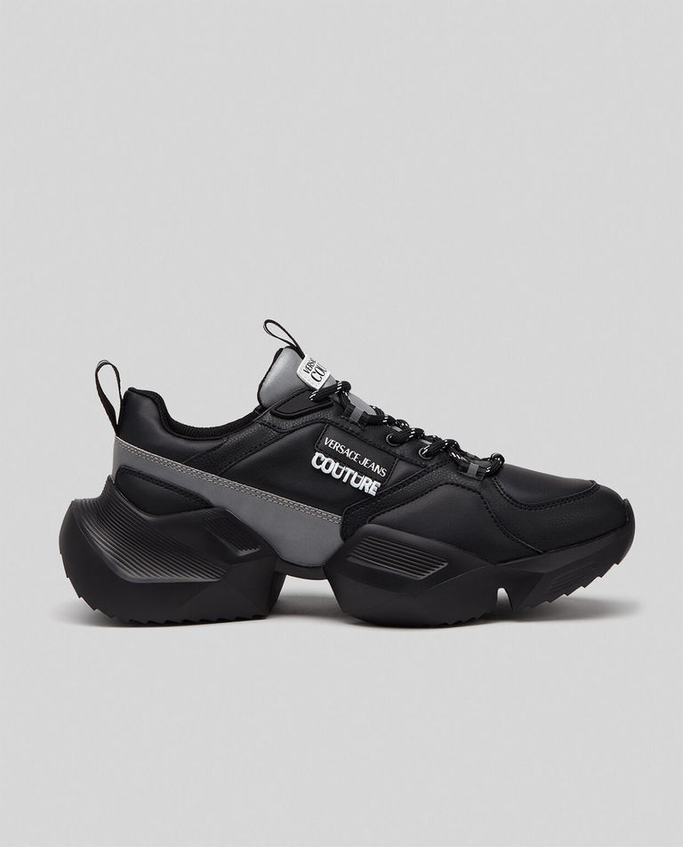 Czarne sneakersy na podwójnej podeszwie