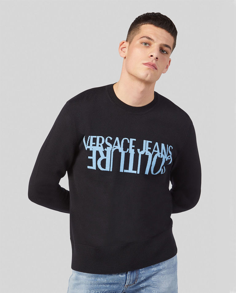 Czarny sweter z wełny