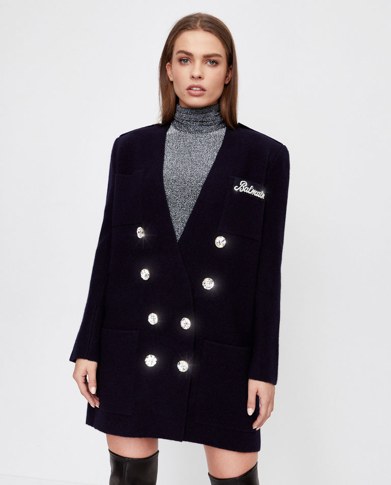 Sweter zapinany na kryształowe guziki