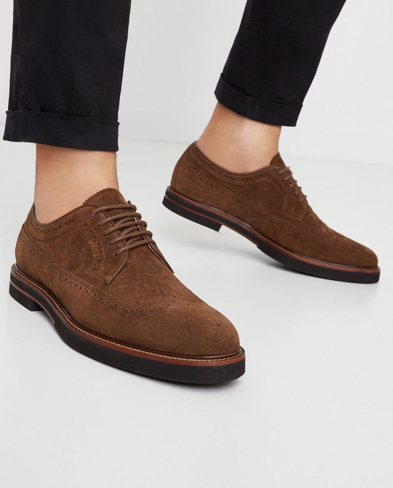 Beżowe derby z zamszu