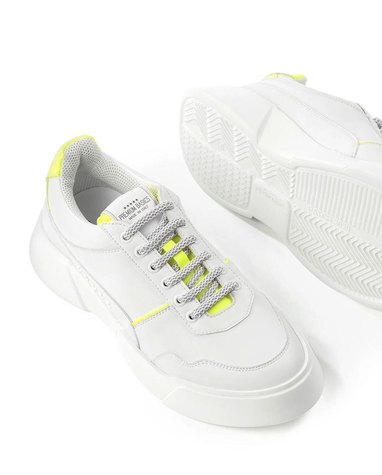 Sneakersy z żółtą piętą Fluo - Image #4