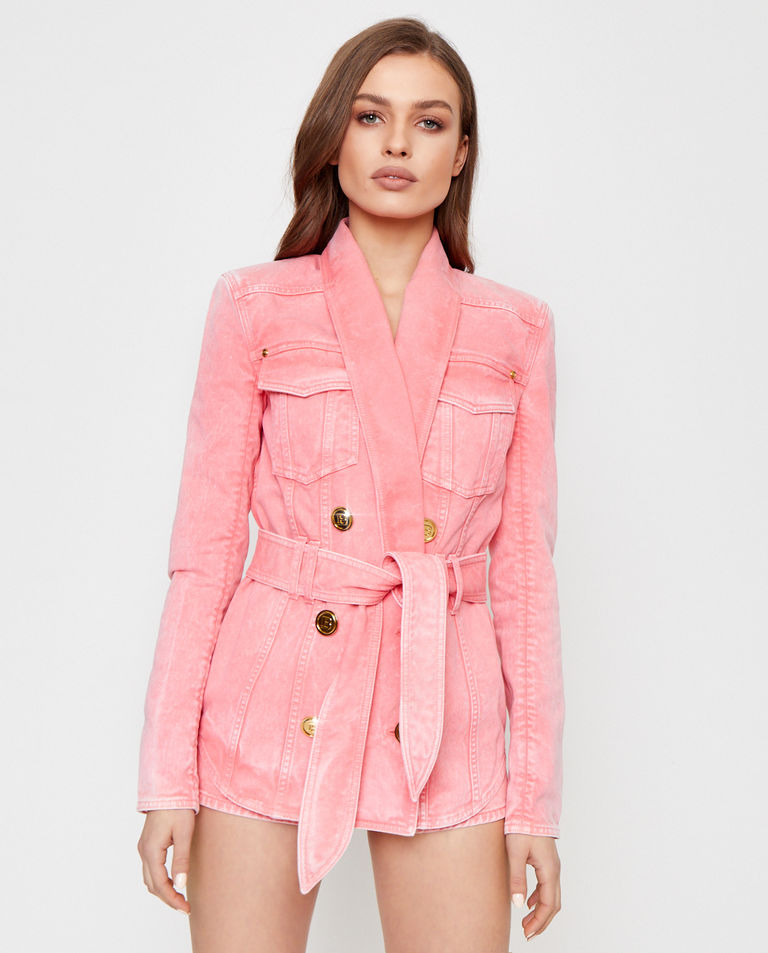 Jeansowa marynarka w kolorze różowym