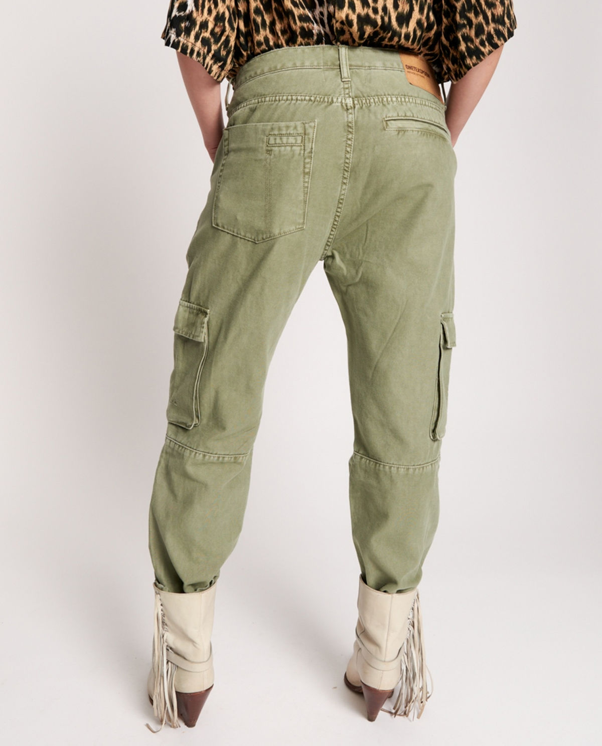 Zielone spodnie Revolution Cargo Low Waist - Image #1