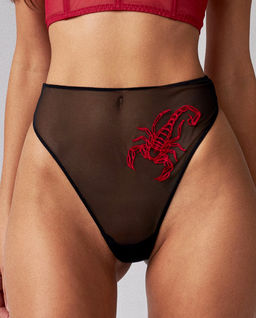 Czarne figi z czerwonym haftem Scorpio - Image #3