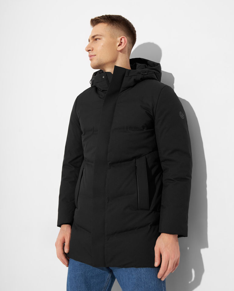 Czarna puchowa kurtka z kapturem