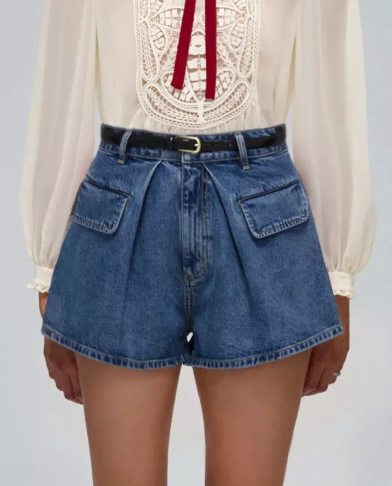 Jeansowe szorty z zakładkami