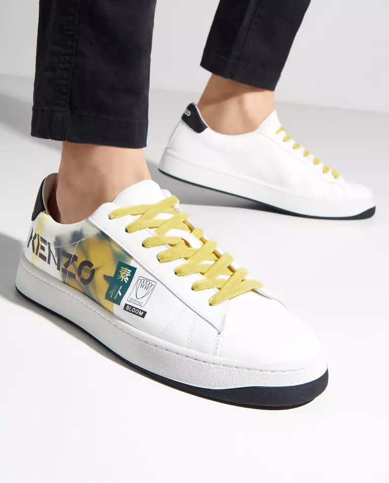 Białe sneakersy ze skóry Kourt