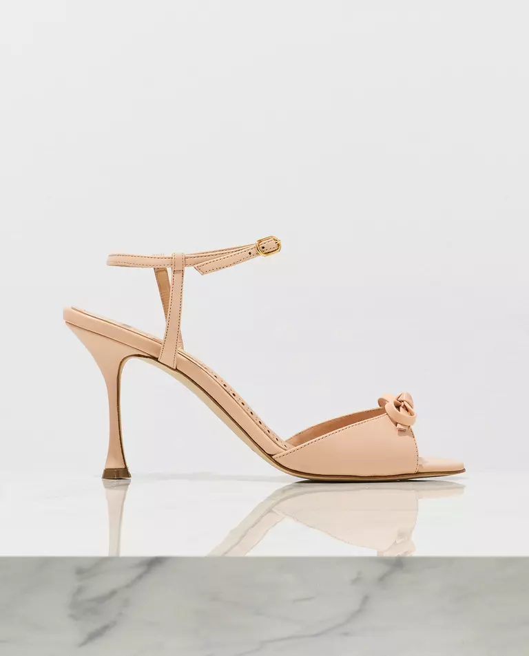 Beżowe sandały na szpilce Pertinaxa