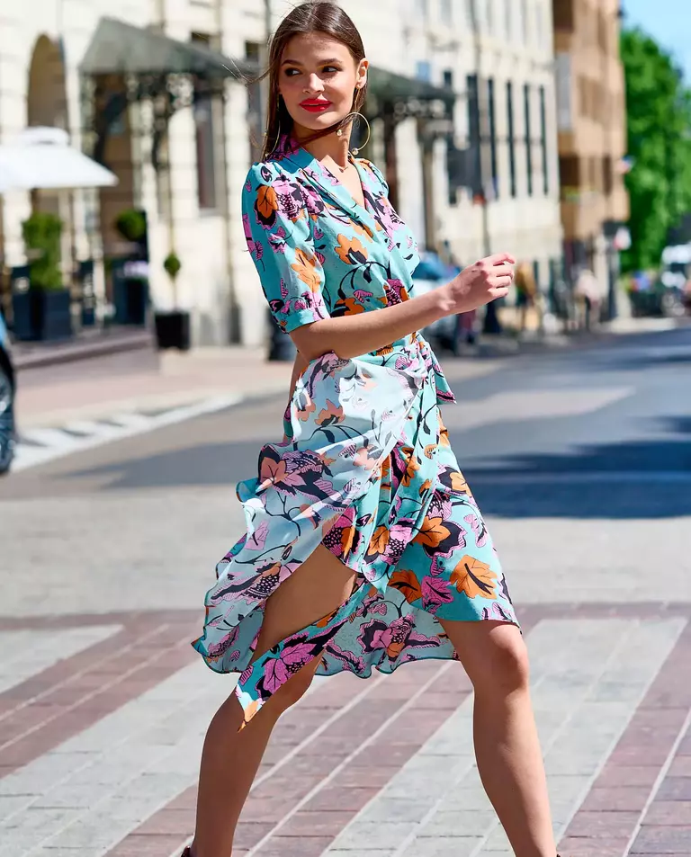 Jedwabna sukienka z falbaną - Image #2