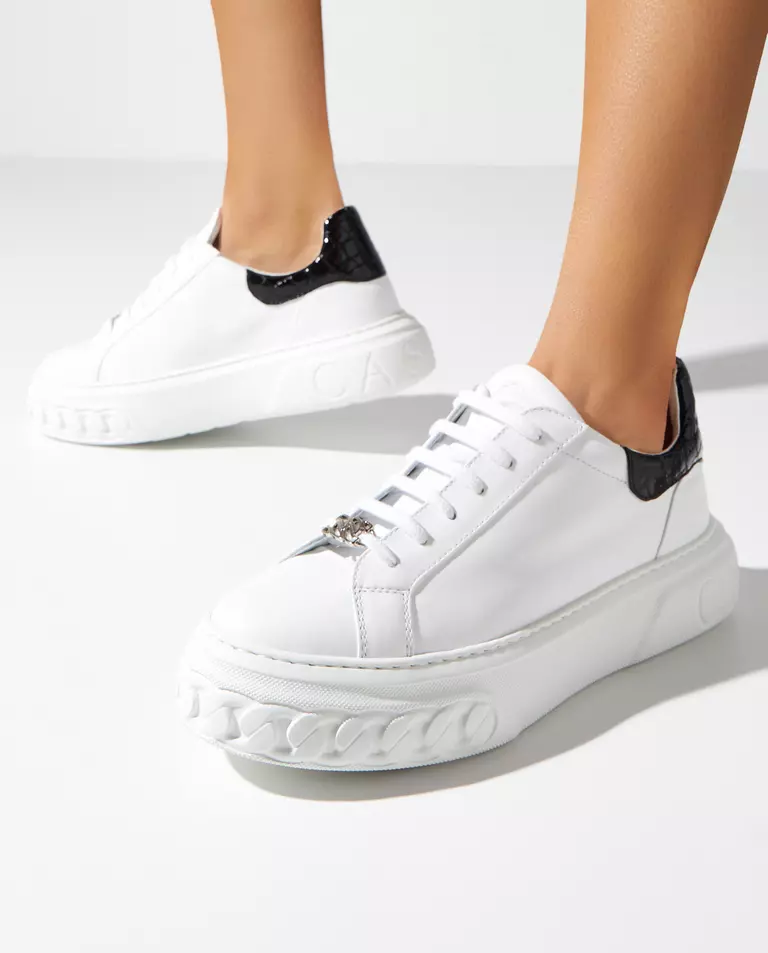 Białe sneakersy z logo Off Road Lacroc