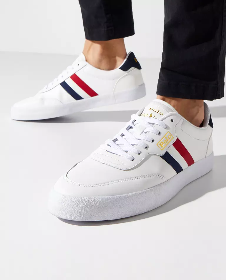 Białe sneakersy Court z logo