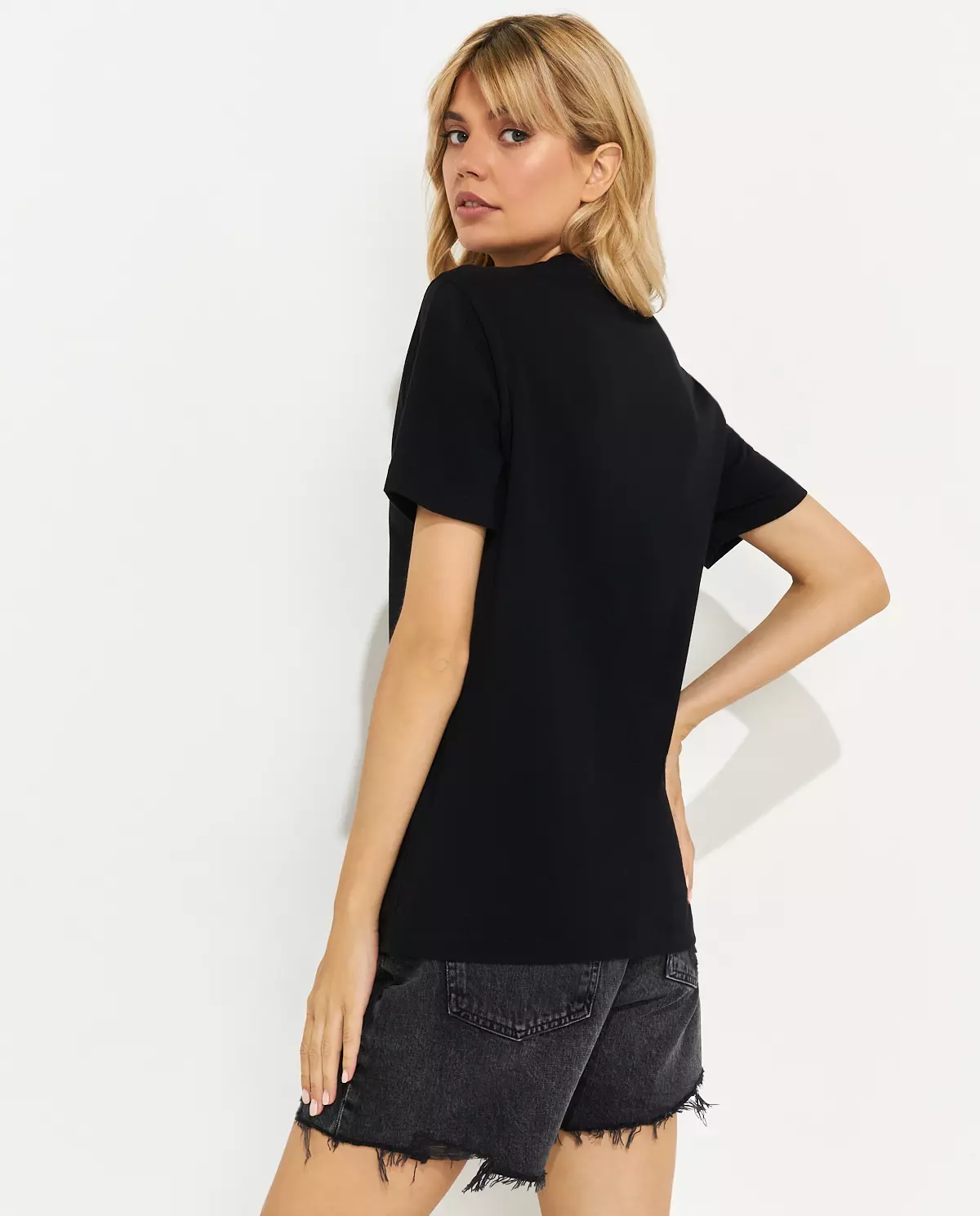 Czarny t-shirt z nadrukiem - Image #1