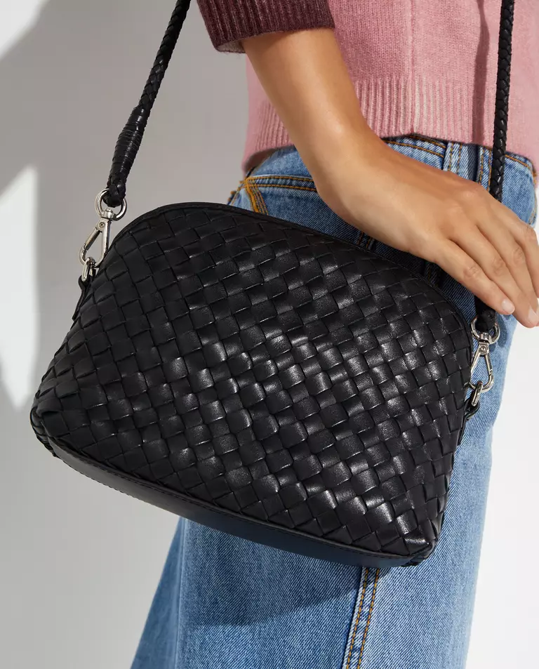 Czarna pleciona torebka Chunky Fellini