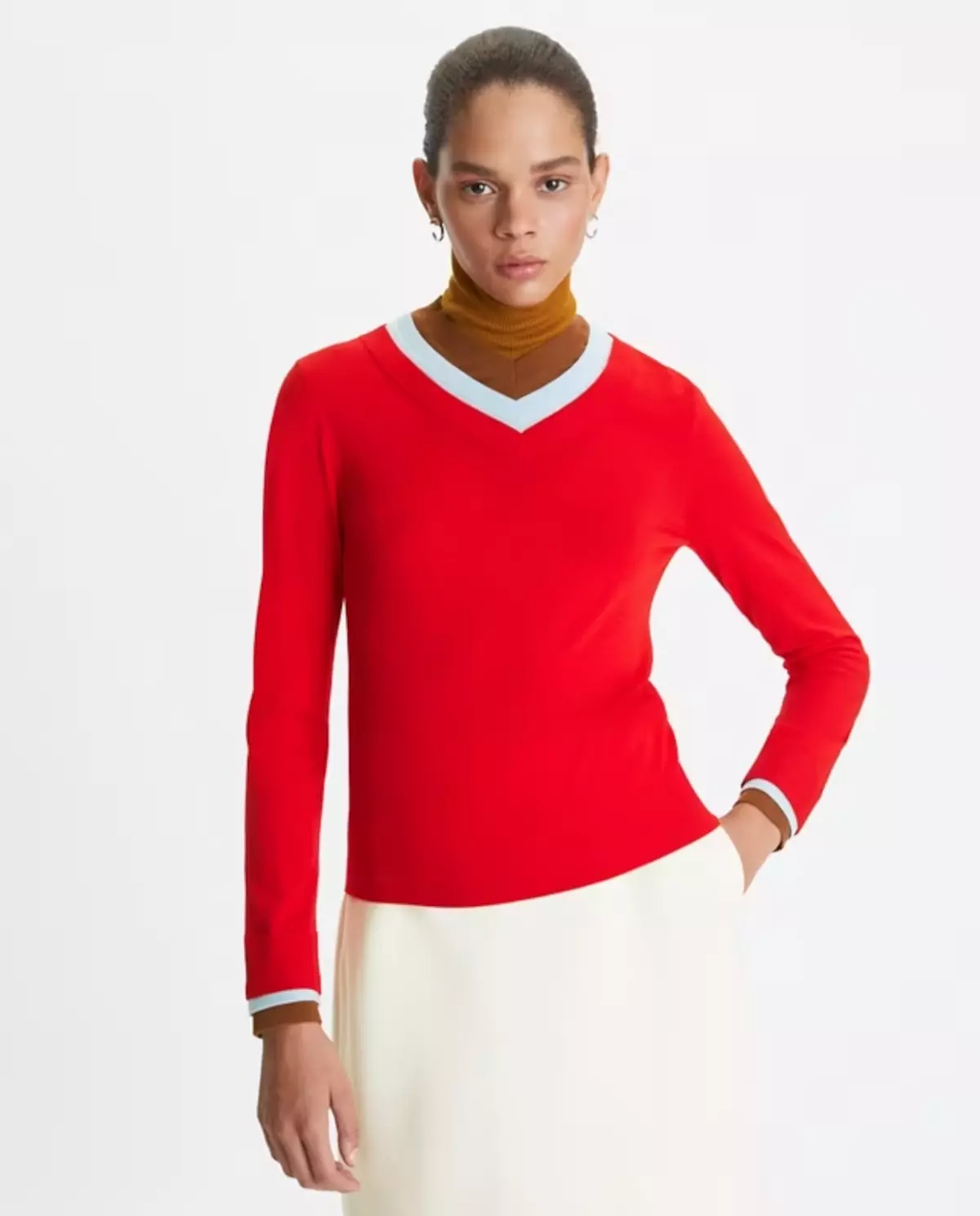 Czerwony sweter w szpic - Image #0