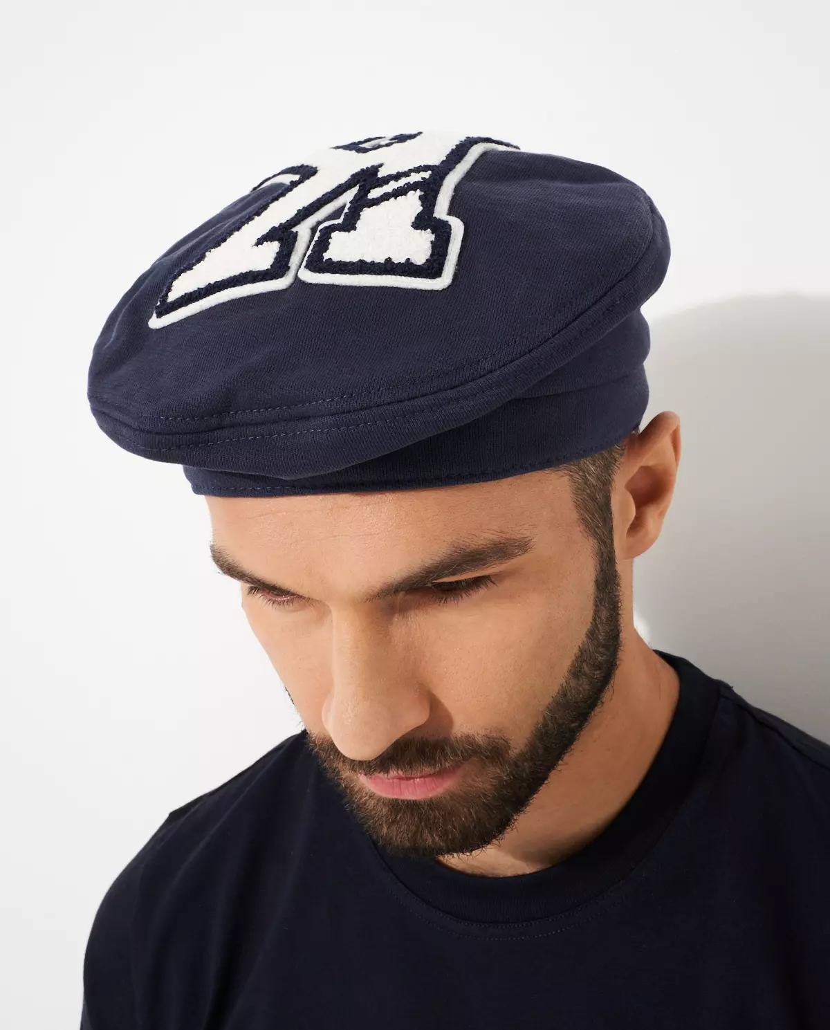 Granatowy beret z logo - Image #1