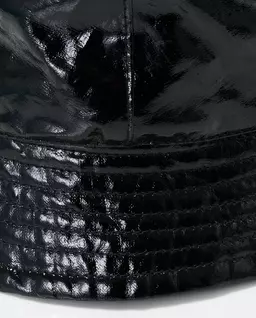 Lakierowany kapelusz typu bucket - Image #4