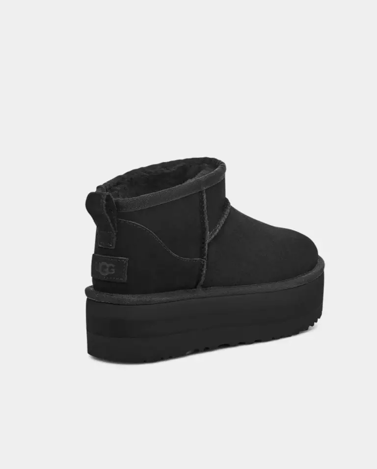 Czarne śniegowce Classic Ultra Mini Platform