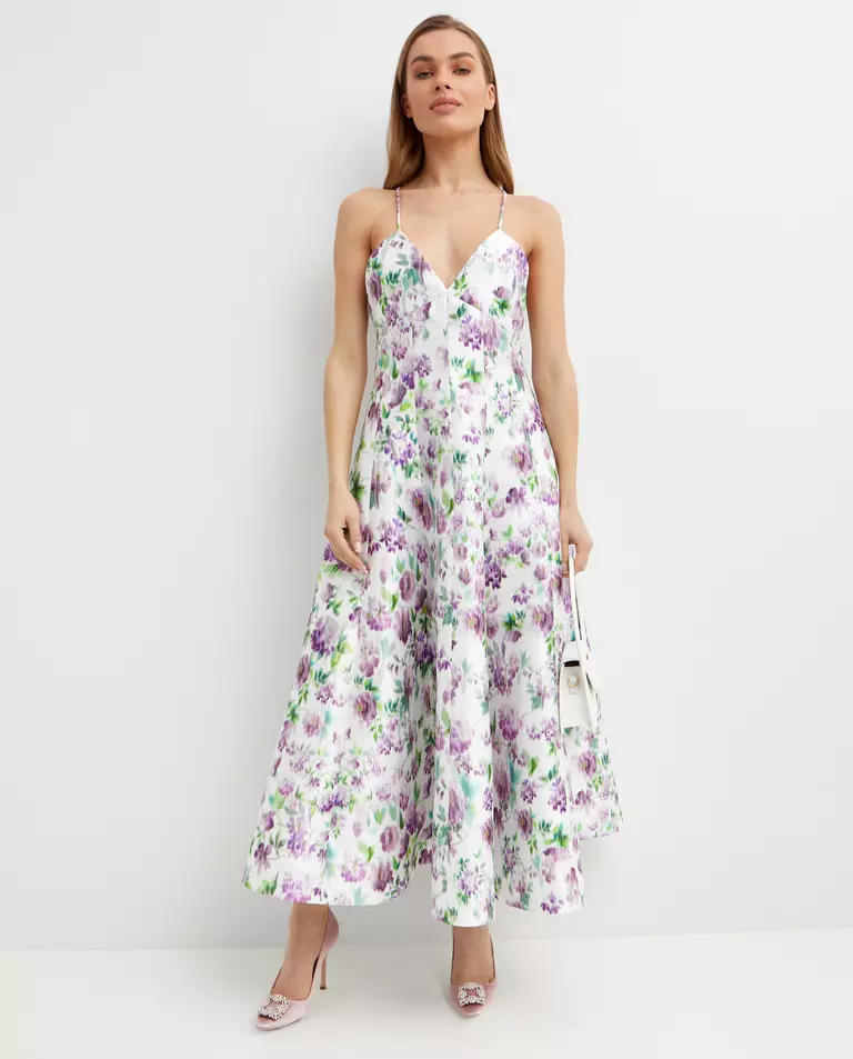 Elegancka sukienka z fantazyjnym printem