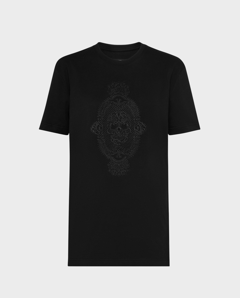 Czarny bawełniany t-shirt z haftem