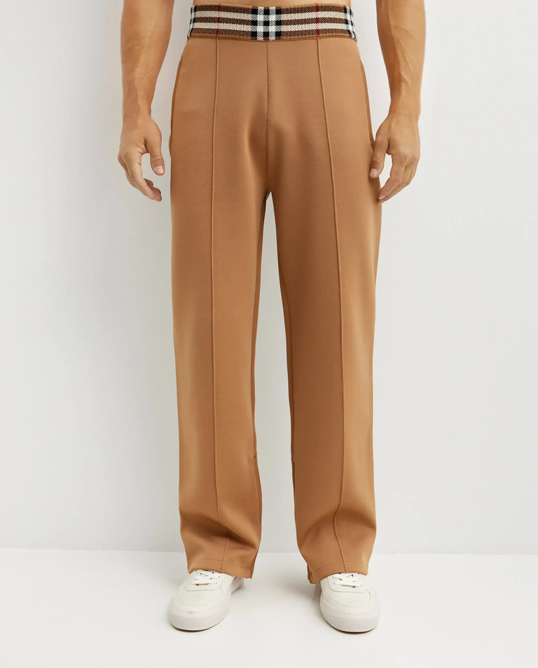 Brązowe spodnie w kratkę