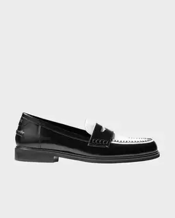 Czarno-białe loafersy ze skóry - Image #0