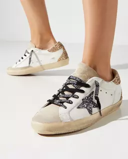 Białe skórzane sneakersy Superstar - Image #2