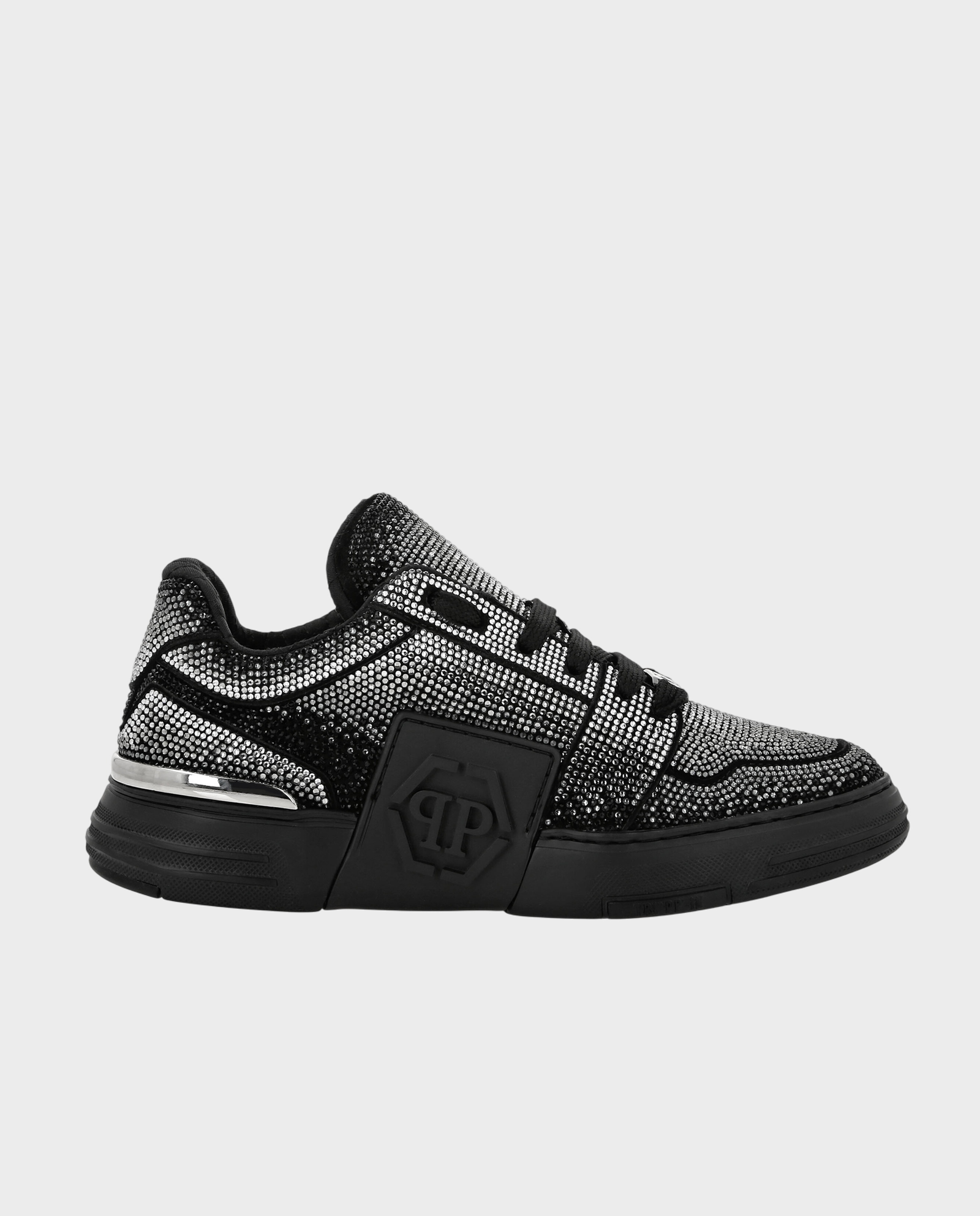 Sneakersy ze zdobieniem - Image #0