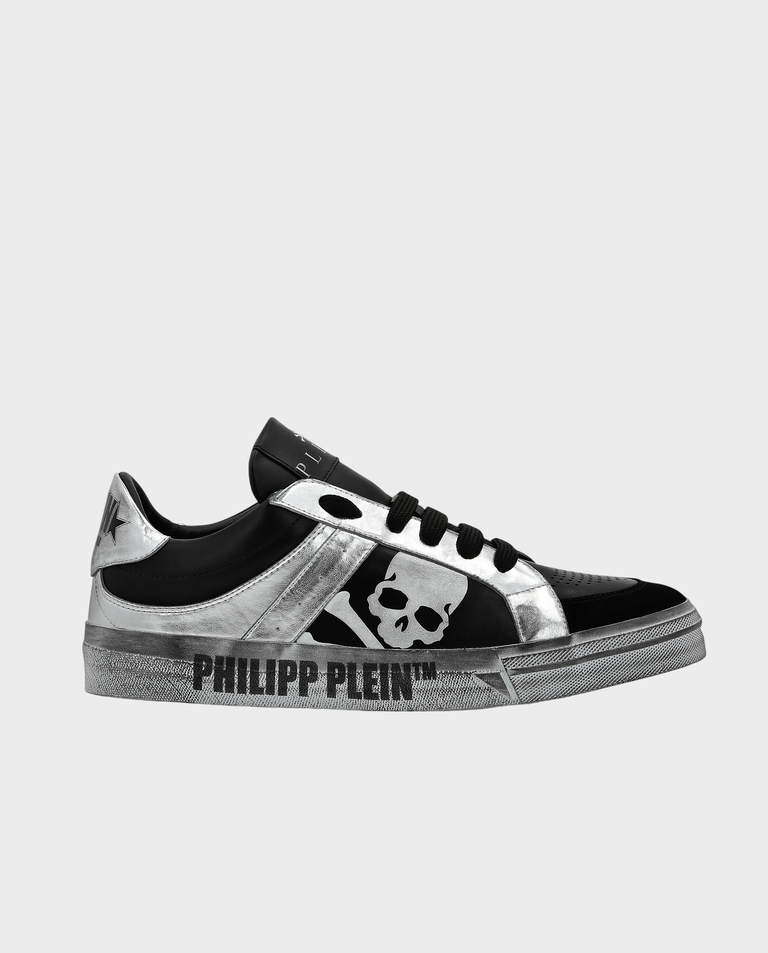 Czarne skórzane sneakersy z monogramem - Image #0