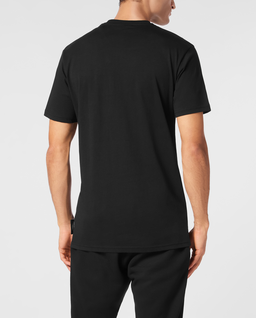 Czarny T-shirt z aplikacją - Image #1