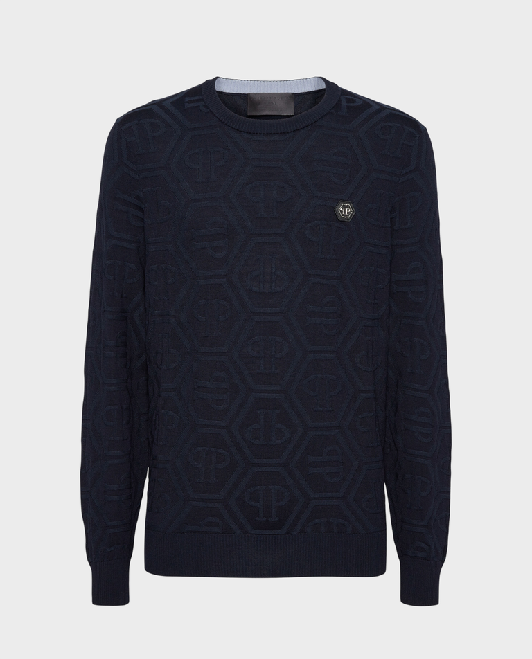 Granatowy sweter z monogramem