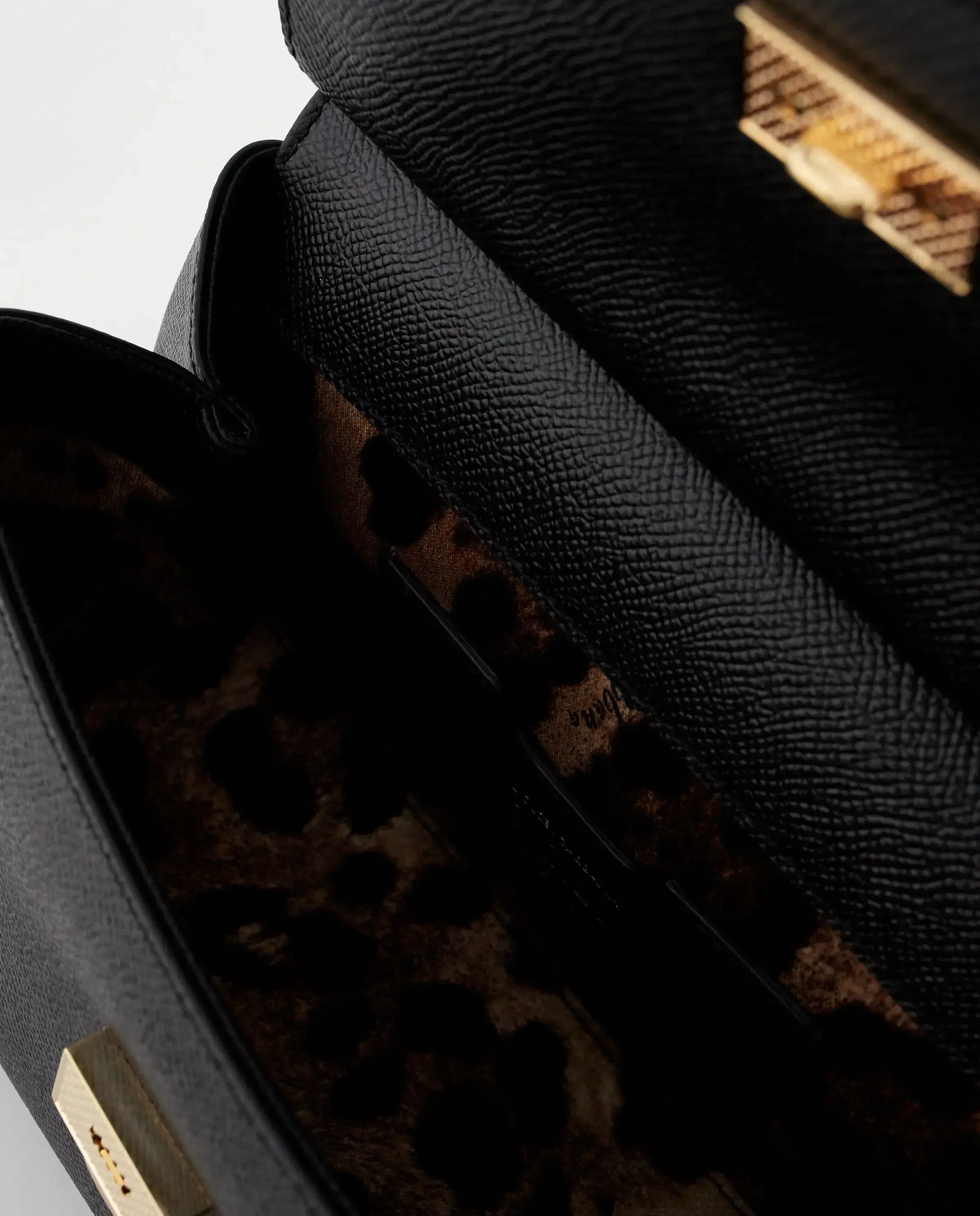 Czarna skórzana torebka do ręki Sicily Medium - Image #4