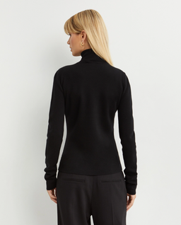 Czarny sweter z golfem May - Image #3
