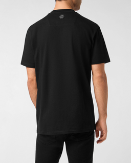 Czarny t-shirt z kryształową aplikacją - Image #1