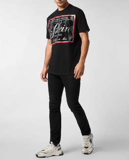 Czarny t-shirt z kryształową aplikacją - Image #2