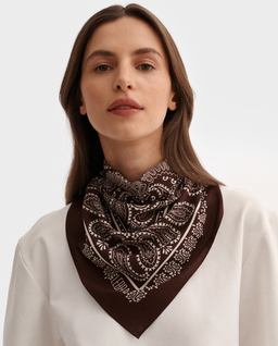 Bordowa bandana z printem - Image #0