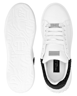 Skórzane sneakersy z czarnymi kryształami - Image #3