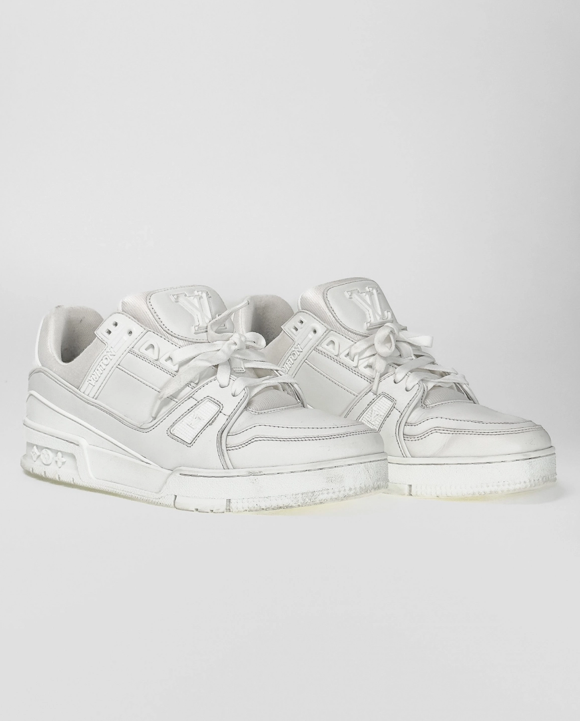 Białe sneakersy - Image #1