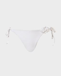 Biały dół od bikini z kwiatem - Image #1