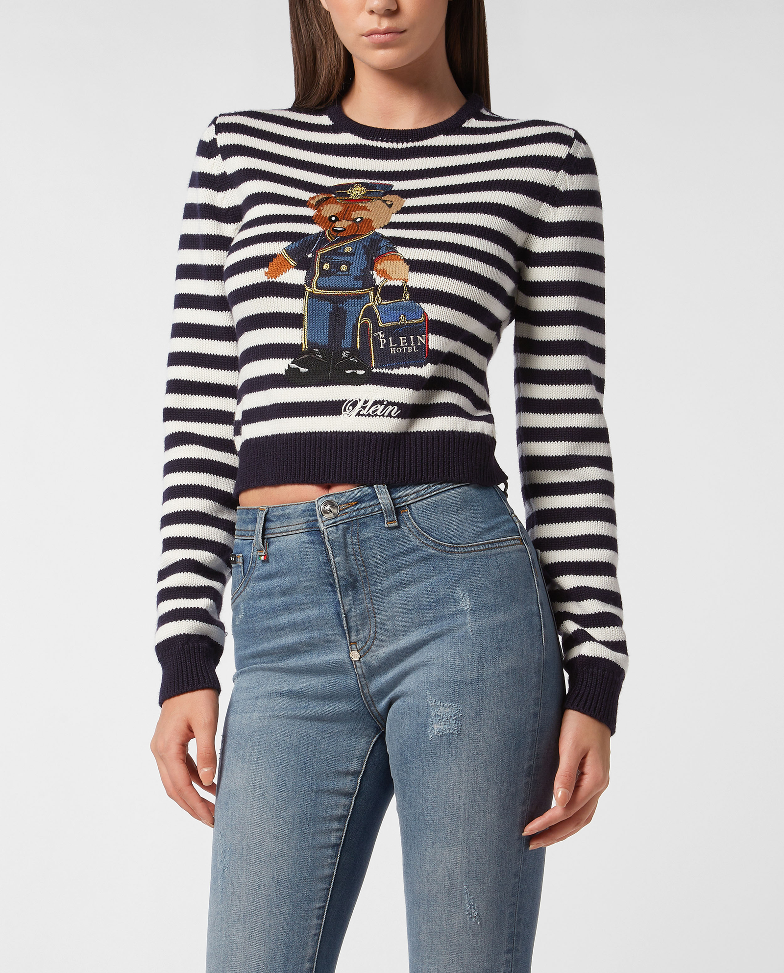 Sweter w czarno-białe paski - Image #0