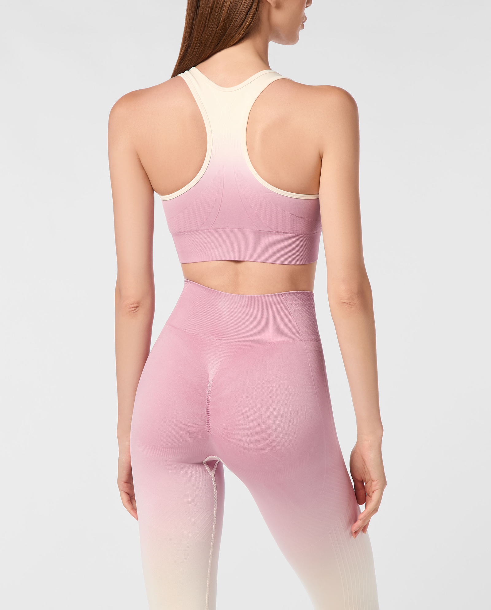 Top sportowym z efektem ombre - Image #3