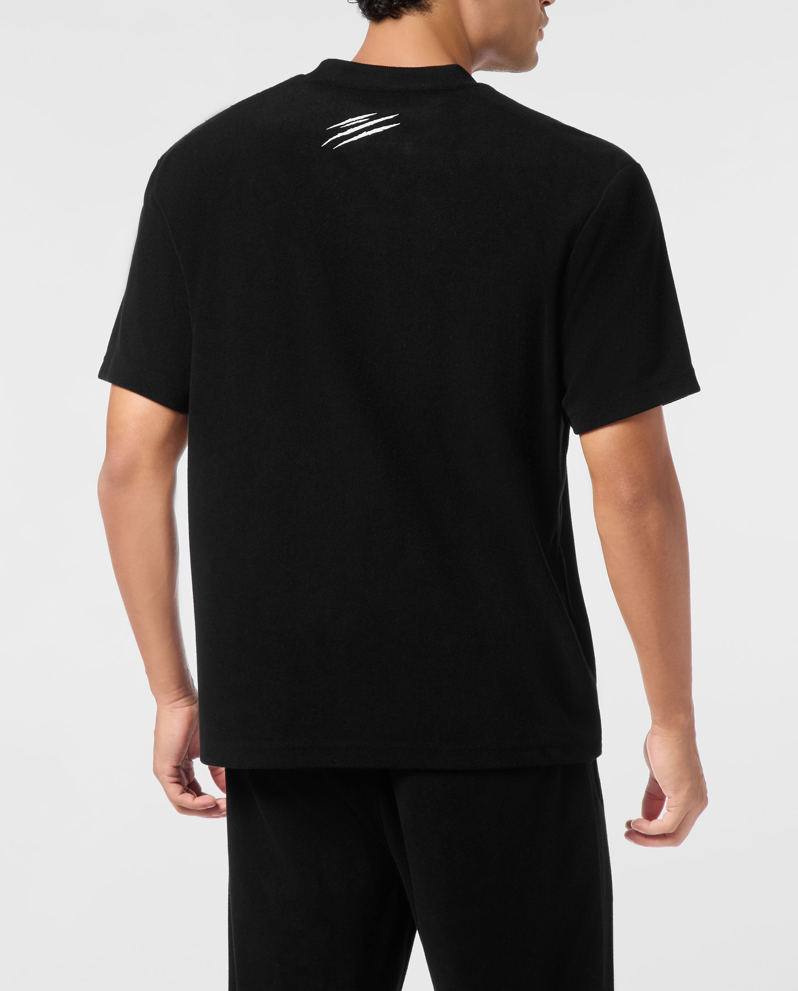 Czarna koszulka z okrągłym dekoltem - Image #1