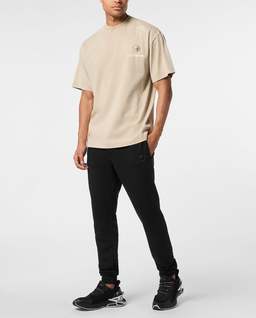 Beżowy t-shirt o luźnym kroju - Image #2